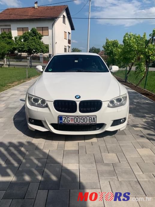 2010' BMW Serija 3 320D photo #4