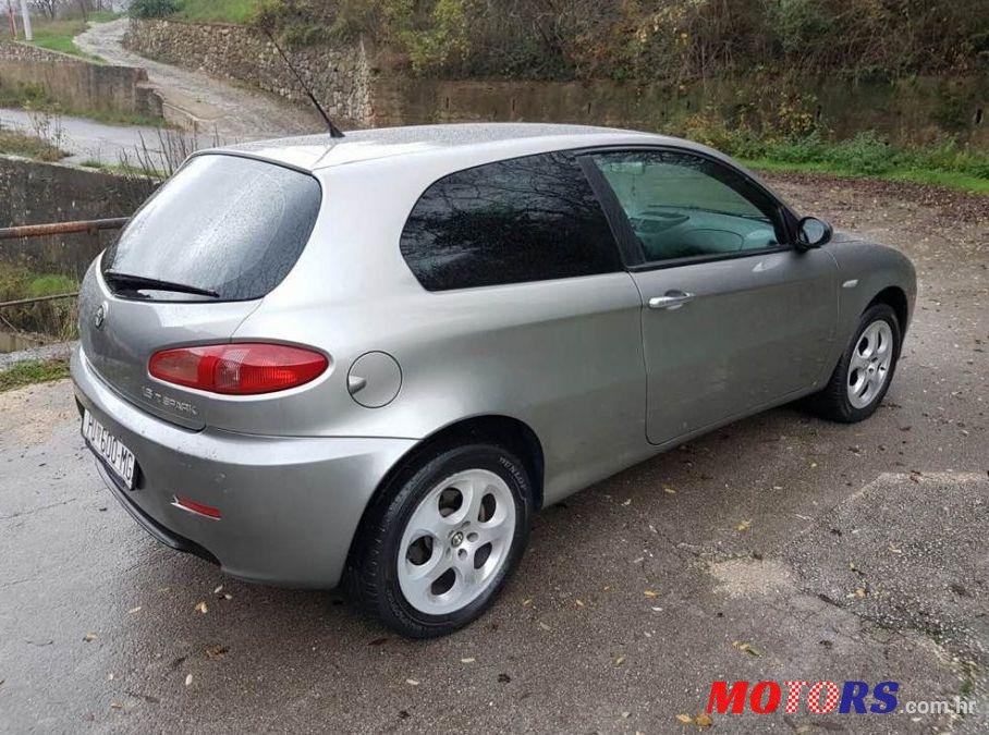 2008' Alfa Romeo 147 1,6 Ts 105 photo #1