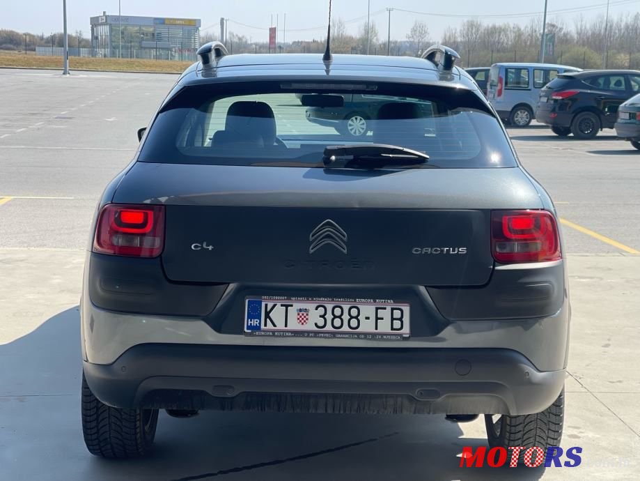 2016' Citroen C4 Cactus photo #5