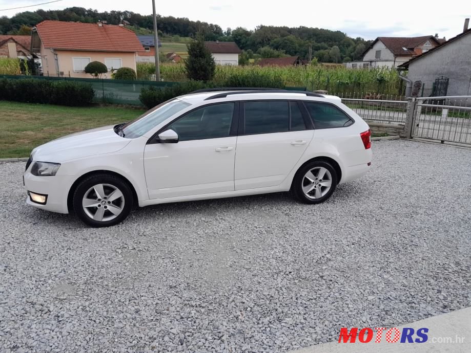 2014' Skoda Octavia Combi photo #4