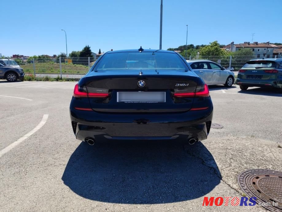2022' BMW Serija 3 318Da photo #5
