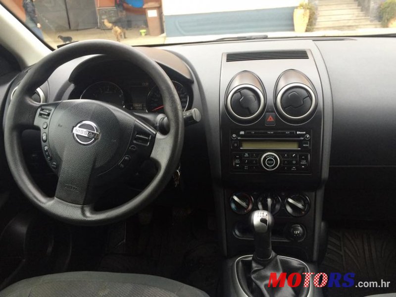 2010' Nissan Qashqai photo #2