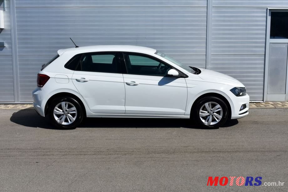 2020' Volkswagen Polo photo #3