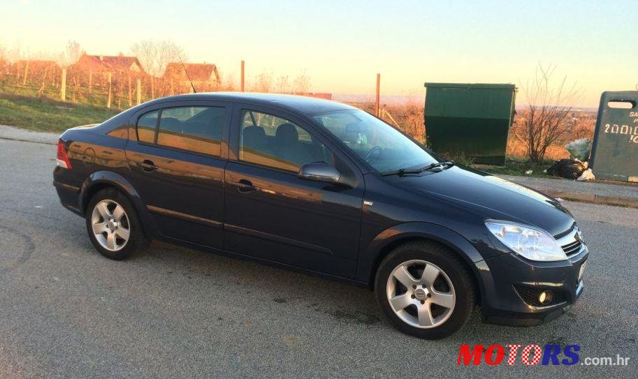 2008' Opel Astra 1,7 Cdti photo #4