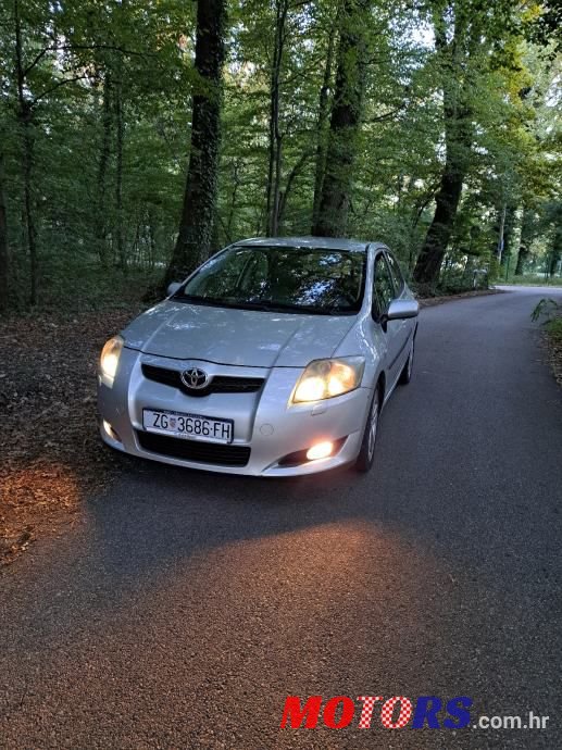 2007' Toyota Auris Sport photo #3