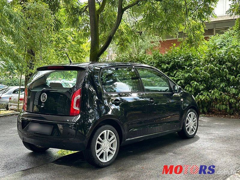 2013' Volkswagen Up! 1,0 Up! photo #3