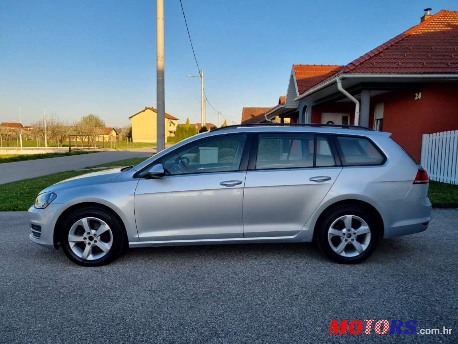 2015' Volkswagen Golf 7 Variant photo #2