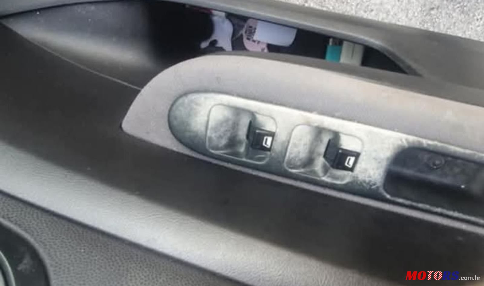 2004' Peugeot 307 1,4 16V photo #6