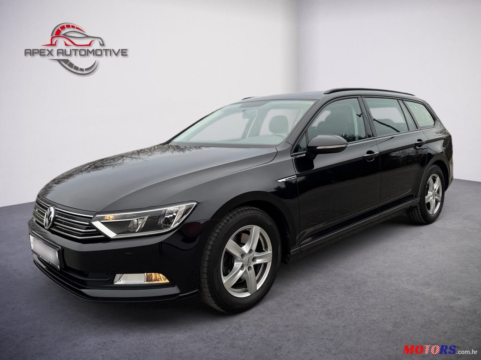 2017' Volkswagen Passat Variant photo #2