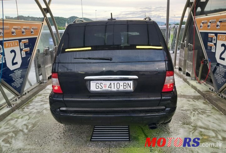 2001' Mercedes-Benz ML 400 CDI V8 AMG photo #4