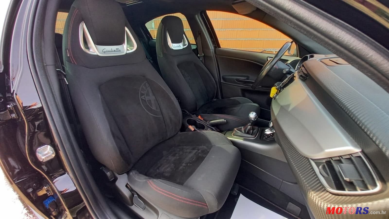 2016' Alfa Romeo Giulietta 2,0 photo #5