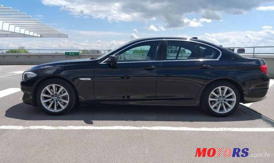 2010' BMW Serija 5 525D photo #1