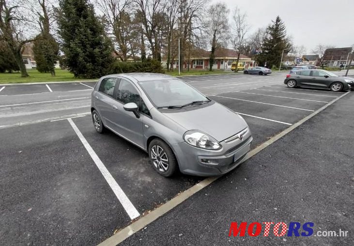 2011' Fiat Punto Evo 1,3 Multijet 16V photo #1