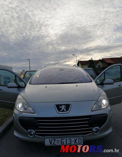 2005' Peugeot 307 Sw photo #1