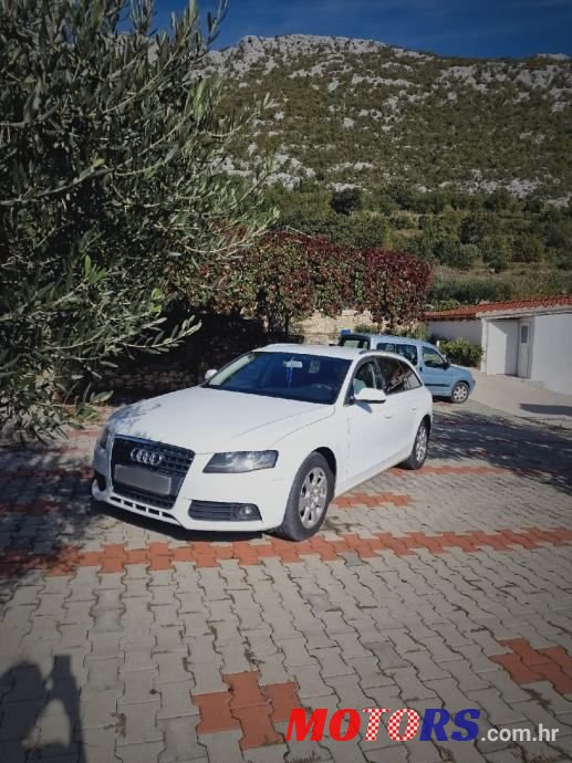 2010' Audi A4 Avant photo #1