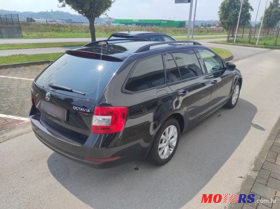 2019' Skoda Octavia Combi photo #3