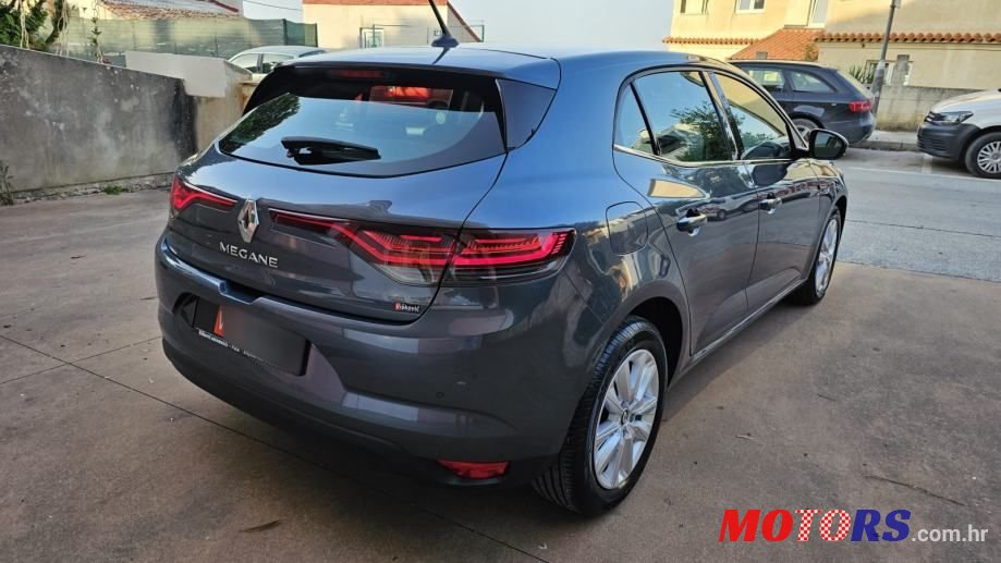 2021' Renault Megane photo #5