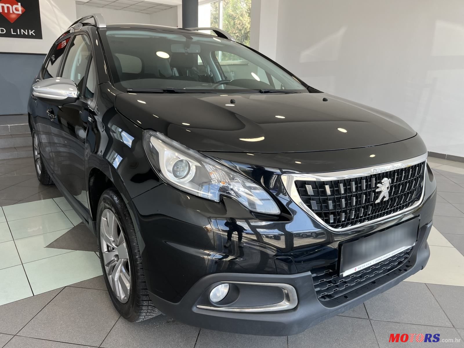 2017' Peugeot 2008 1,6 Bluehdi photo #1