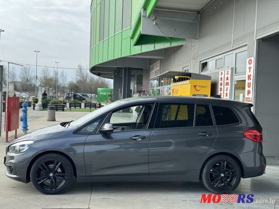 2017' BMW Serija 2 218D photo #3