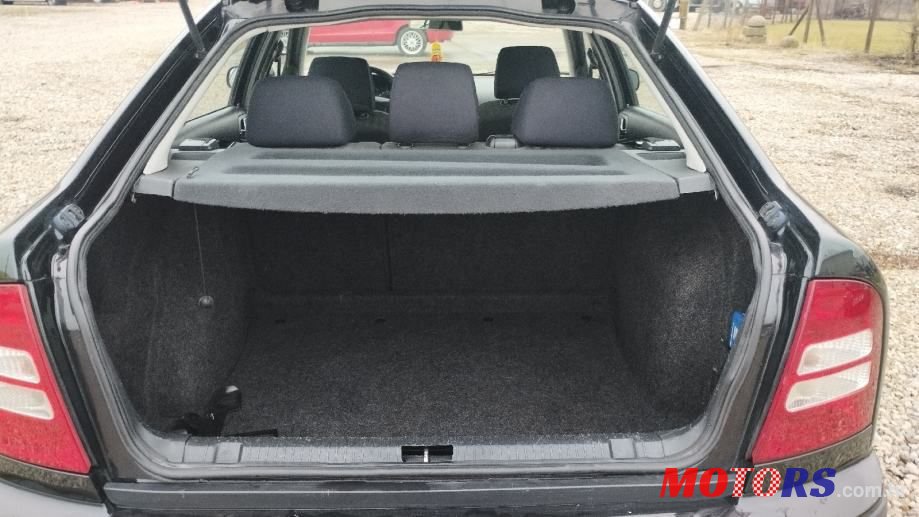 2008' Skoda Octavia 1,6 photo #5