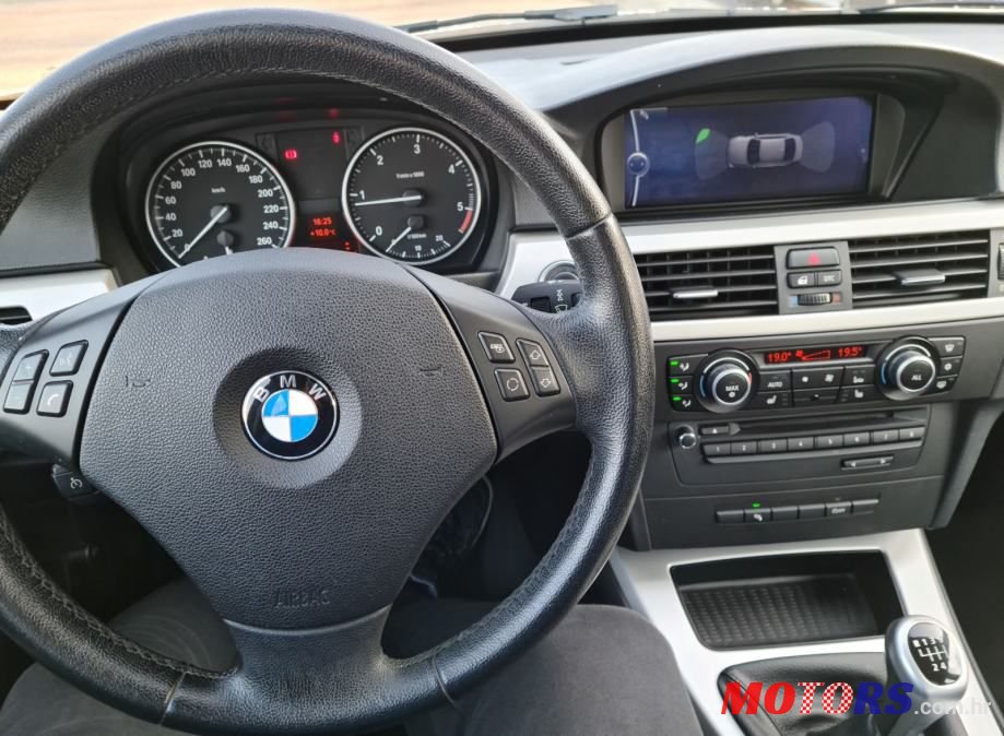 2010' BMW Serija 3 320D photo #3