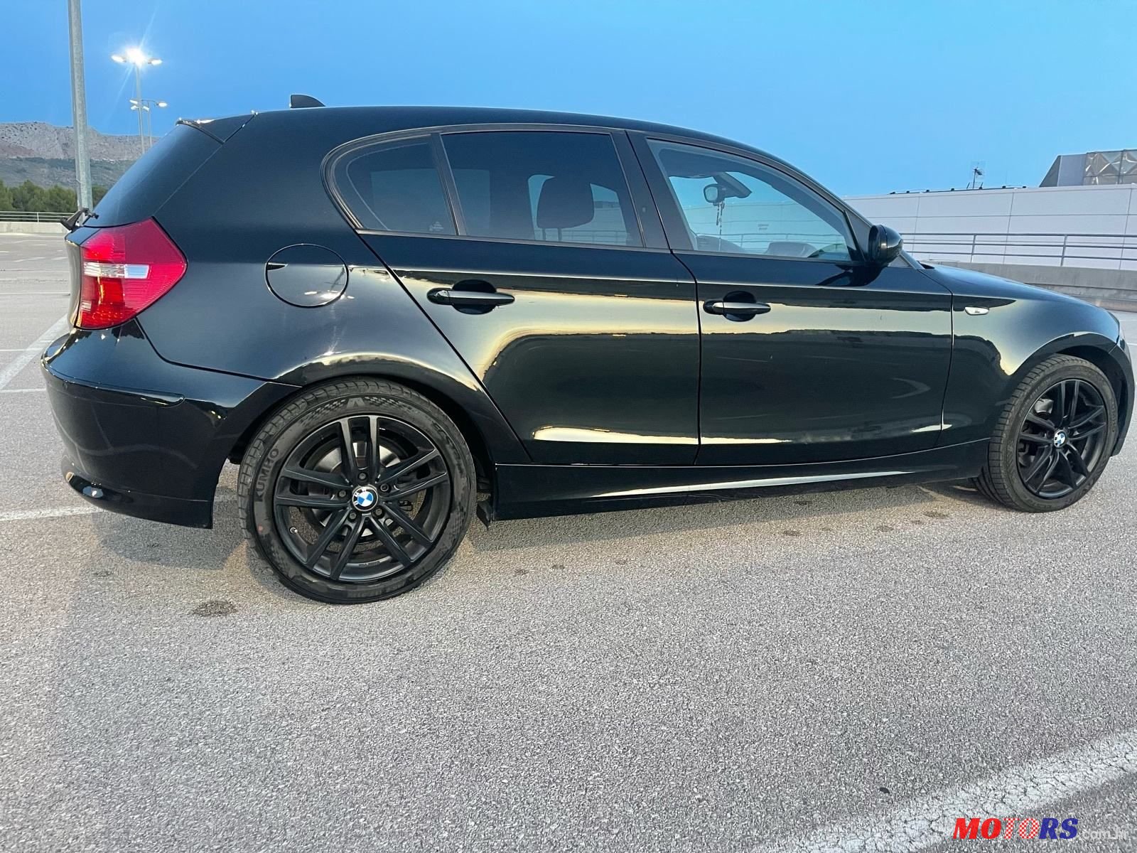 2009' BMW Serija 1 116D photo #5