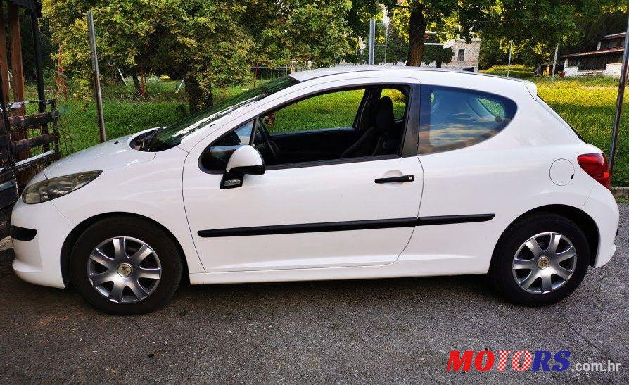 2006' Peugeot 207 1,6 Hdi photo #1