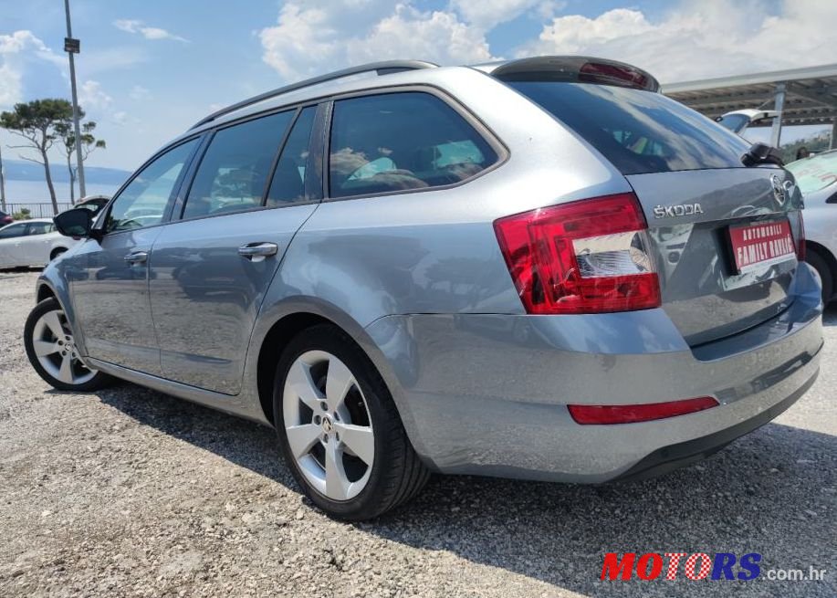 2014' Skoda Octavia Combi 2,0 Tdi photo #1