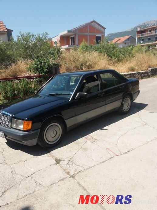 1993' Mercedes-Benz 190 D photo #2
