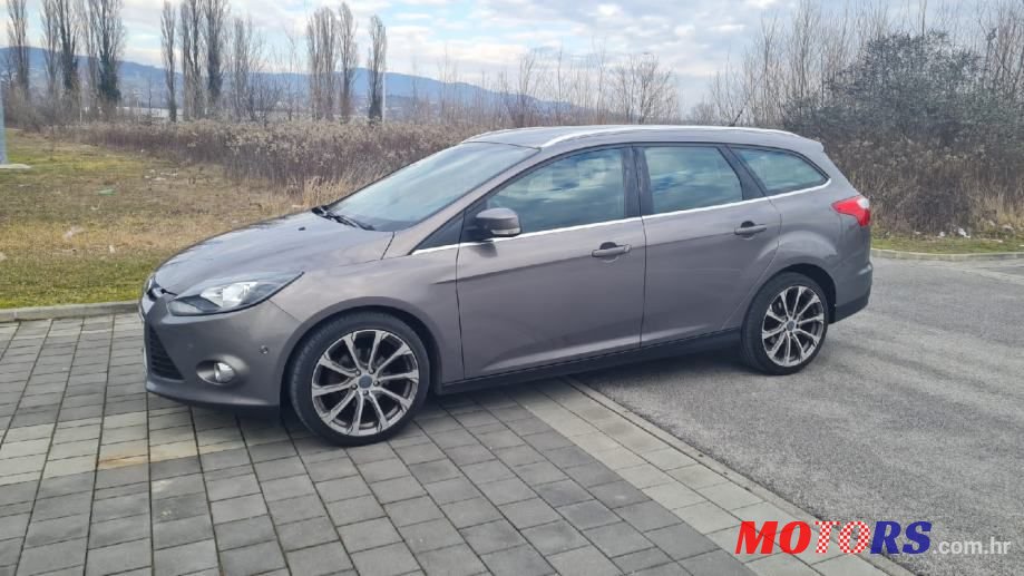 2013' Ford Focus Karavan photo #1