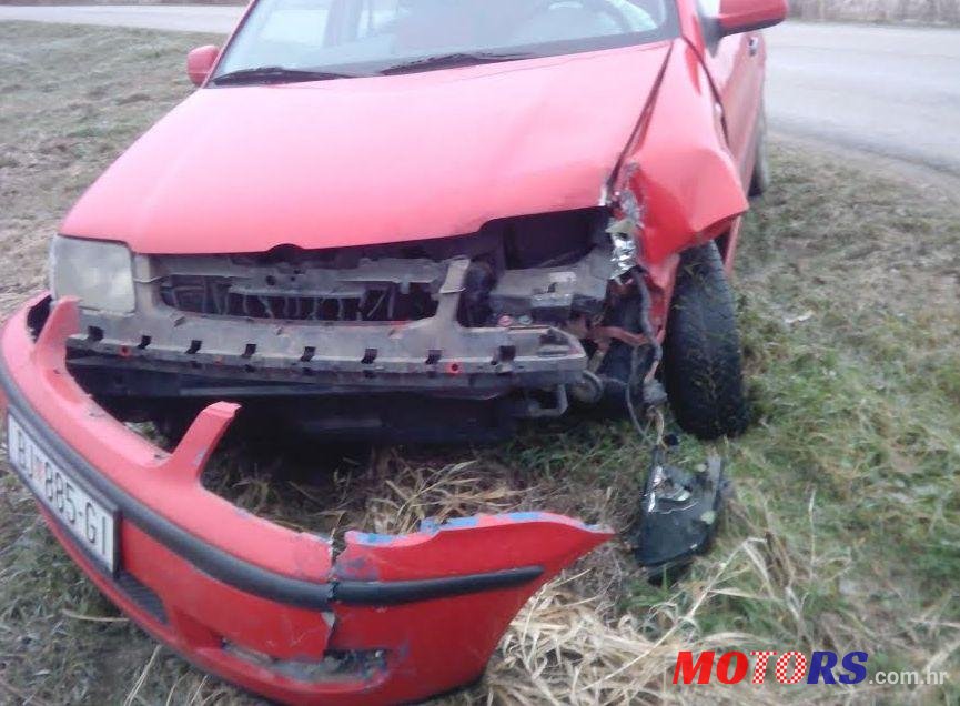 2001' Volkswagen Polo 1,4 photo #1