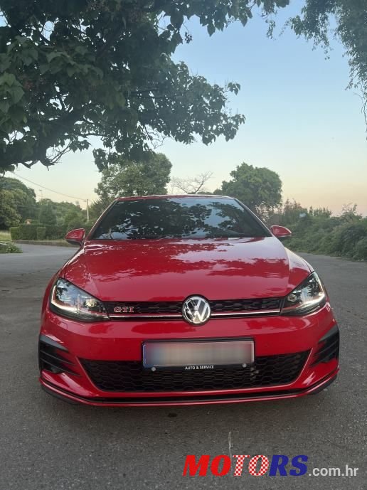 2020' Volkswagen Golf 7 Gti photo #3