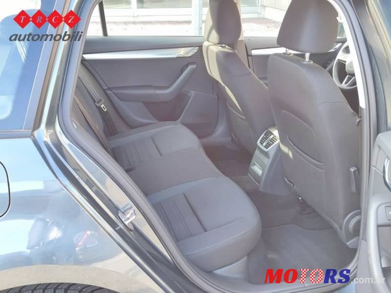 2018' Skoda Octavia Sw photo #4