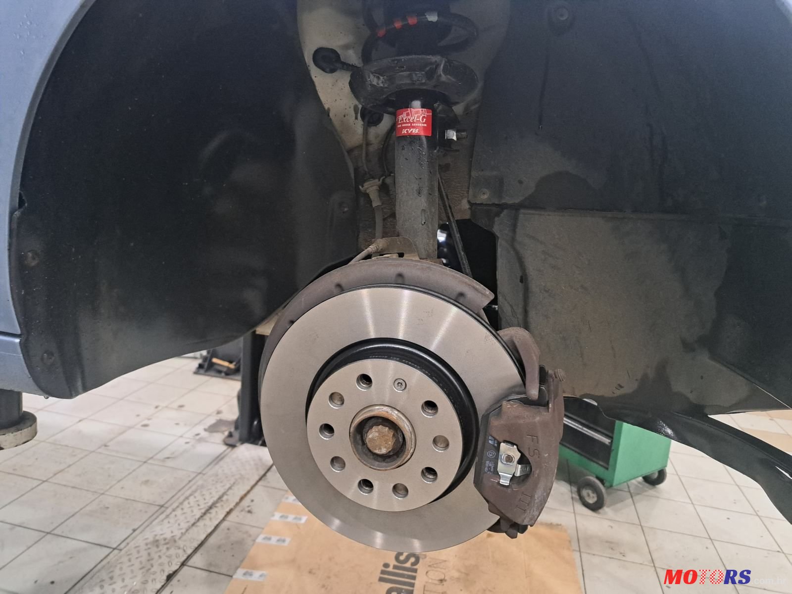 2008' Volkswagen Golf VI 2.0 photo #5