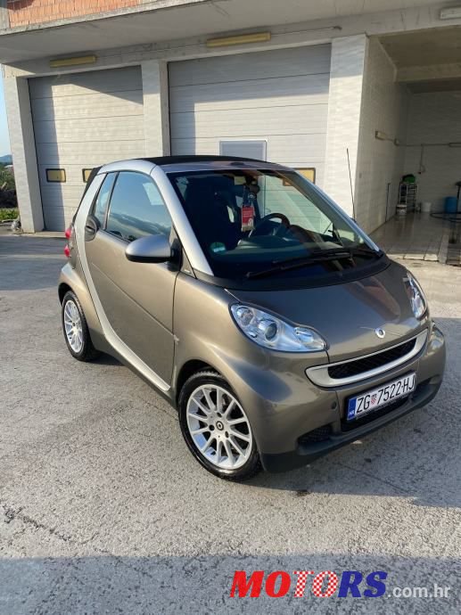 2010' Smart Fortwo photo #2