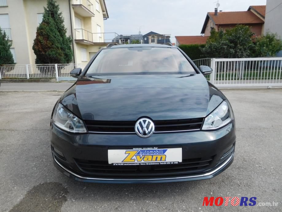 2016' Volkswagen Golf 7 Variant photo #2