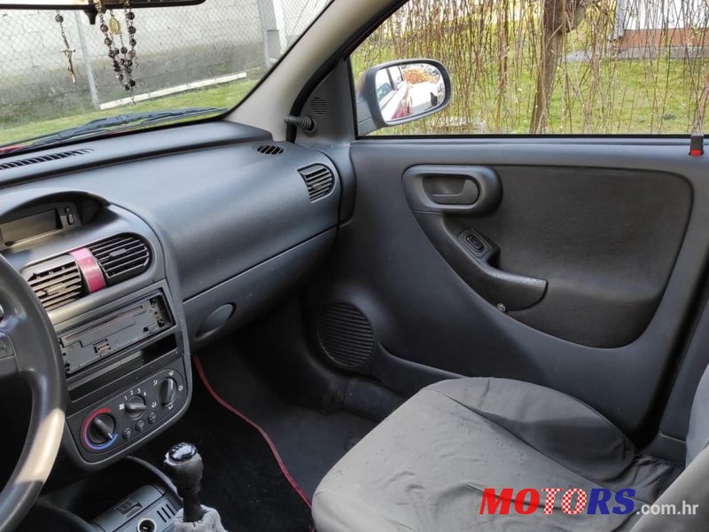 2005' Opel Corsa 1,4 16V photo #3