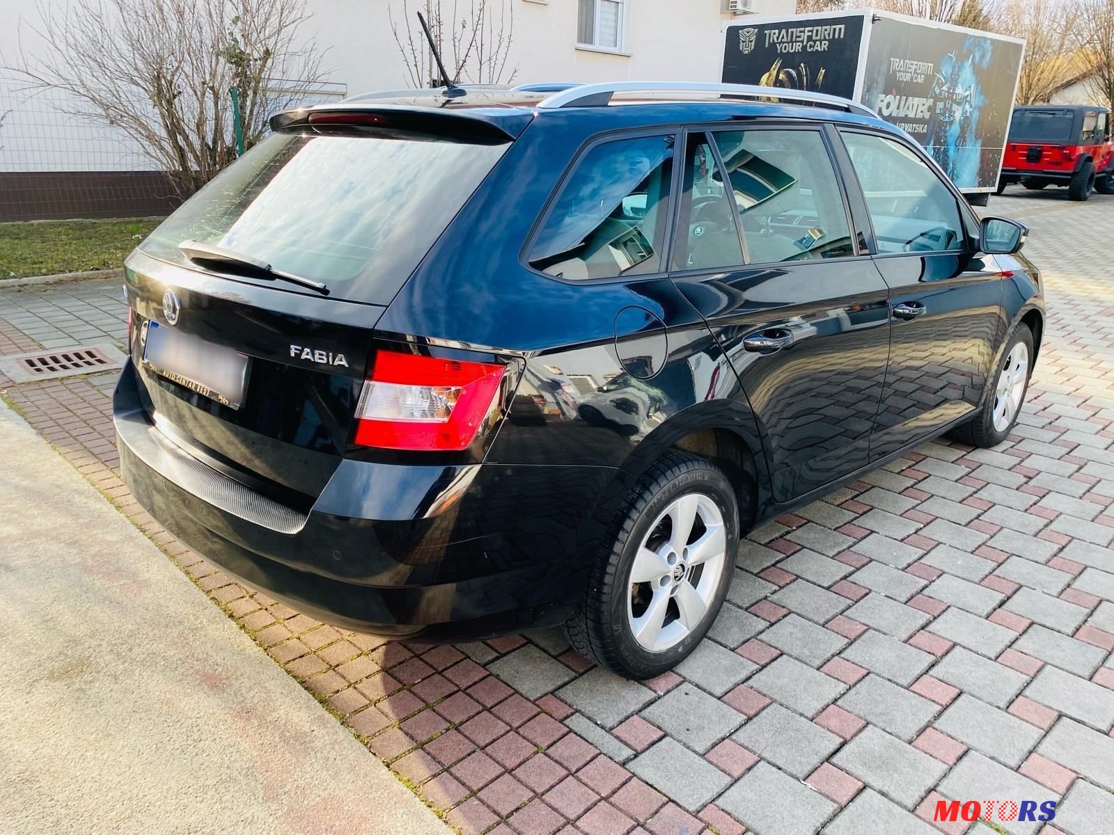 2015' Skoda Fabia Combi photo #3