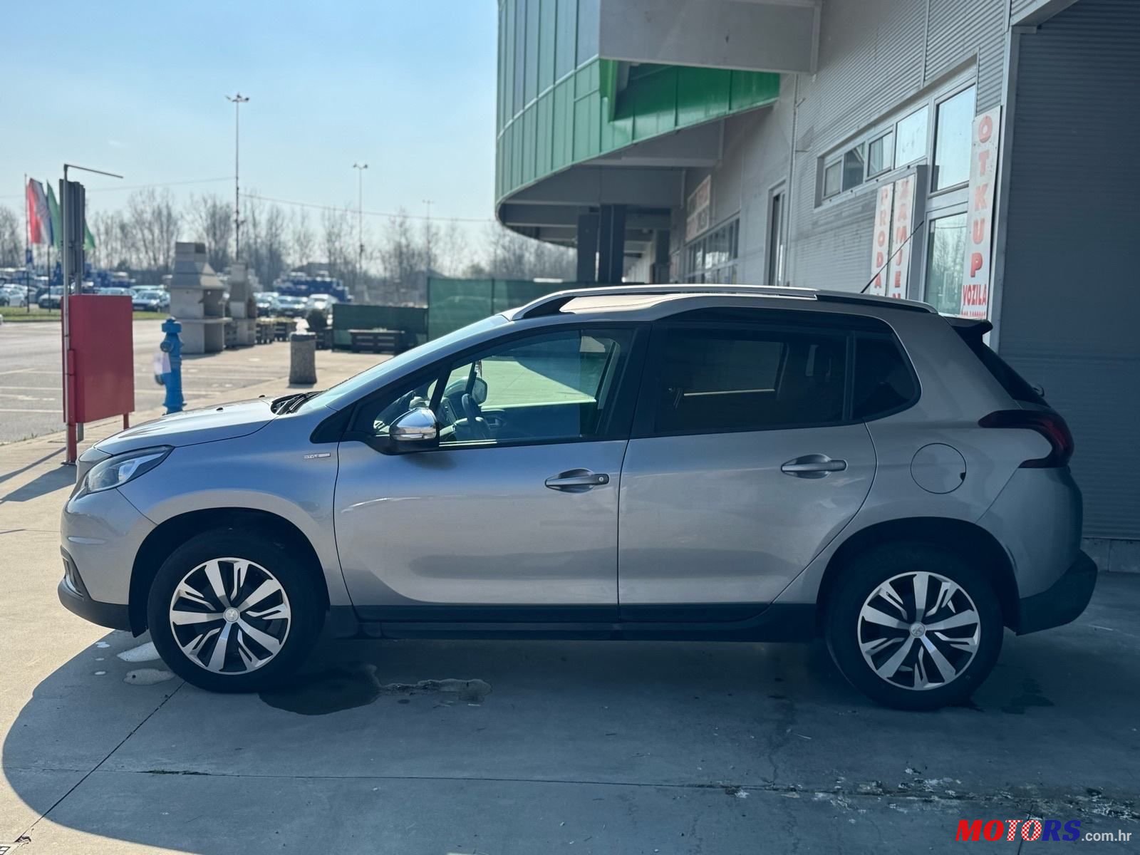2019' Peugeot 2008 1.2 E-Thp photo #3
