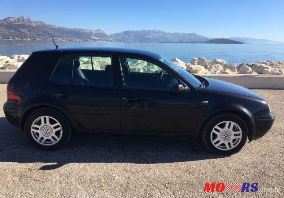 2001' Volkswagen Golf IV 1,9 Tdi photo #1