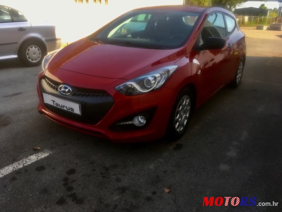 2013' Hyundai i30 1,6 Crdi photo #1