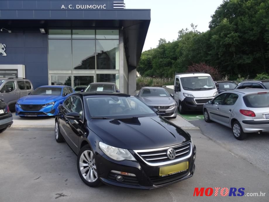 2010' Volkswagen Passat 2,0 Tdi photo #1