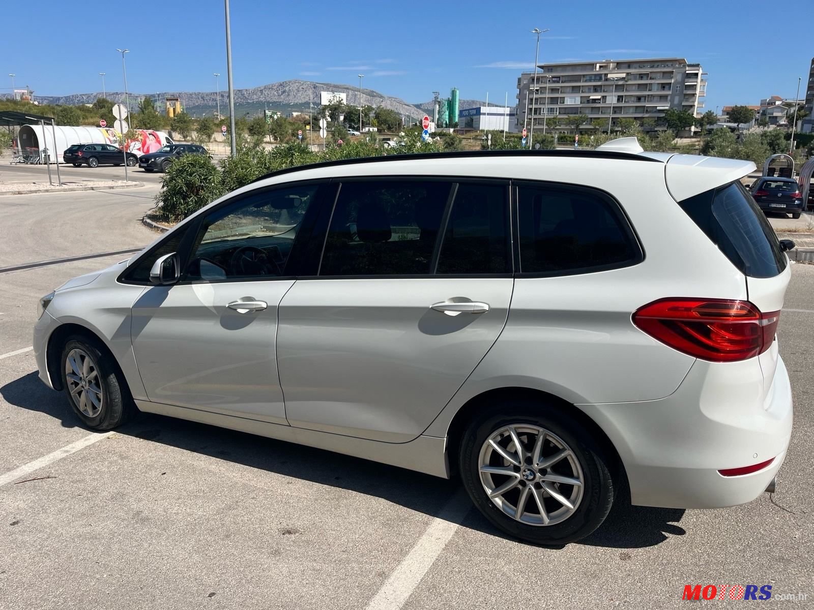 2016' BMW Serija 2 216D photo #2