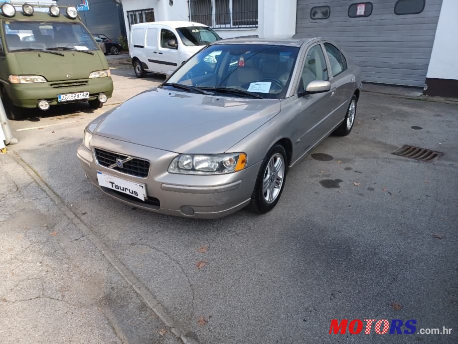 2005' Volvo S60 2,4 D photo #1