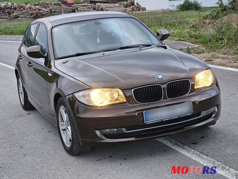 2010' BMW Serija 1 118D Sport photo #3
