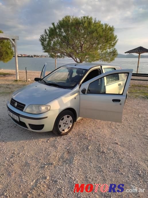 2003' Fiat Punto 1,2 photo #1