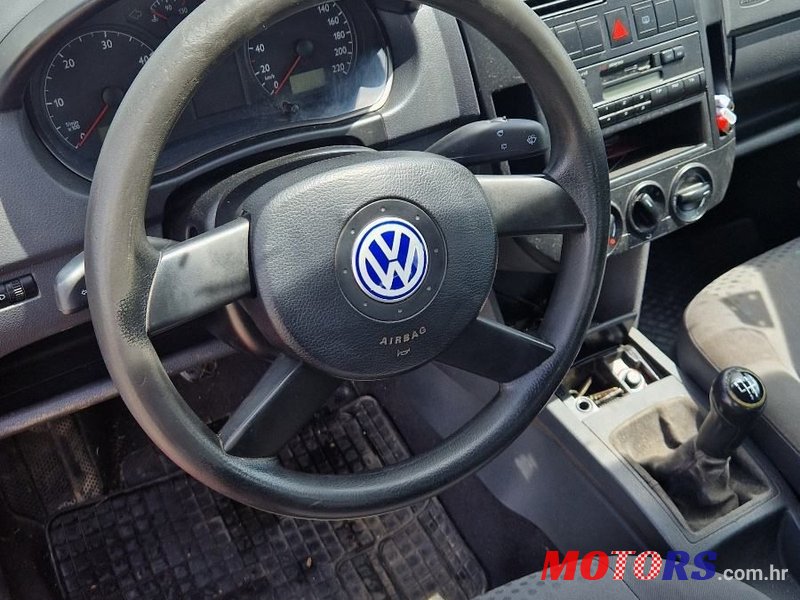 2002' Volkswagen Polo 1,9 Sdi photo #5