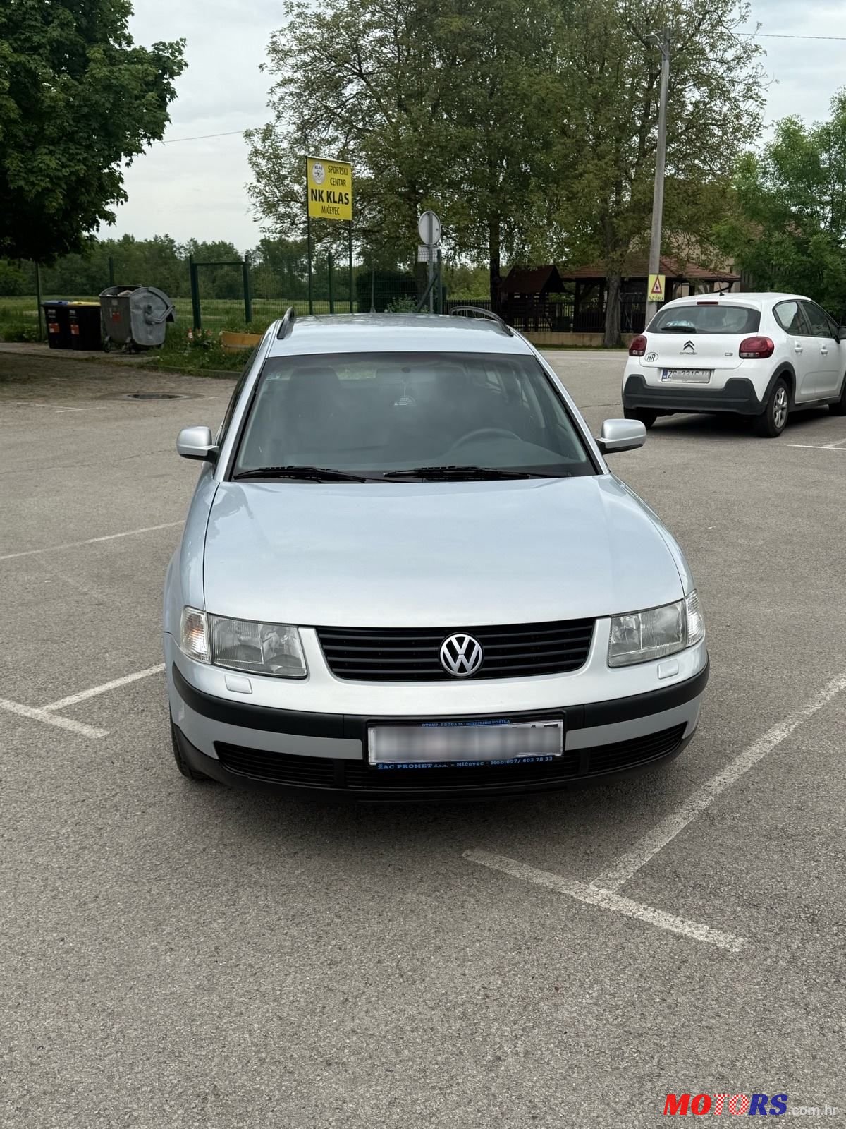 1999' Volkswagen Passat Variant photo #1