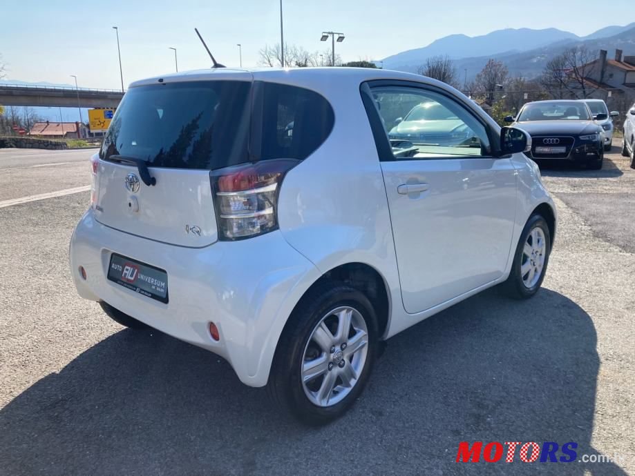2009' Toyota iQ 1,0 Vvt-I photo #4