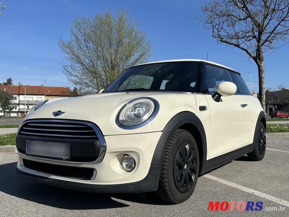 2015' MINI Cooper One photo #1